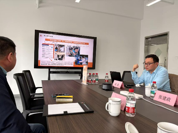 <a href='https://mp.weixin.qq.com/s/Q0dksVLXwCM68ZPeZhcAFg' target='_blank' title='【学院动态】学院领导赴飒智智能调研具身智能专业建设'>【学院动态】学院领导赴飒智智能调研具身智能专业建设</a>